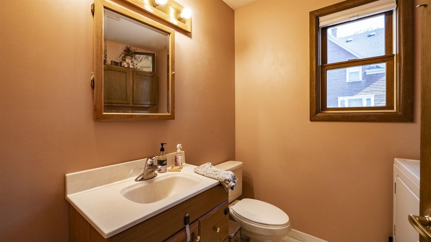 Come view this move-in ready 2-bed, 1.5-bath ranch with spacious - photo 22