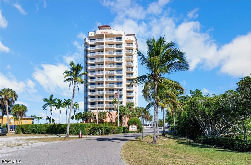 Welcome to your own waterfront vacation suite at Lovers Key - photo 27