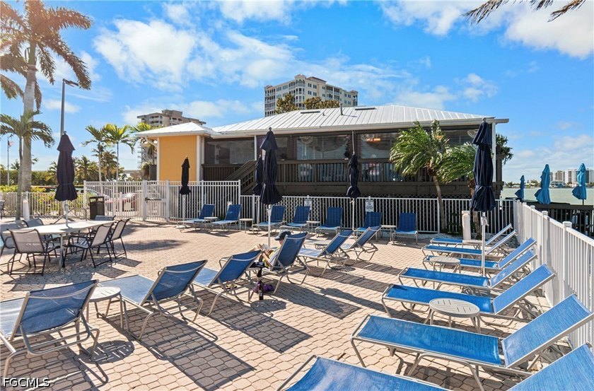 Welcome to your own waterfront vacation suite at Lovers Key - photo 34