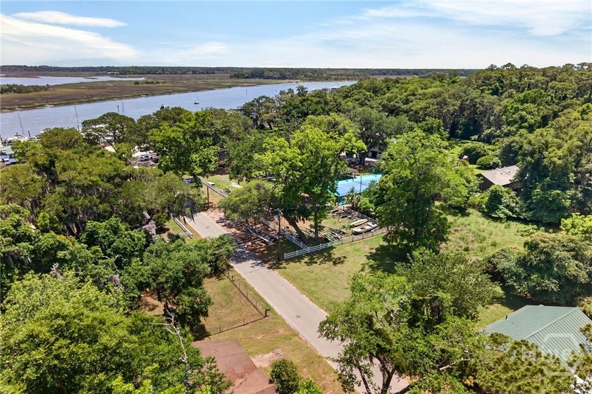 Discover an exceptional opportunity to create your dream home - photo 15