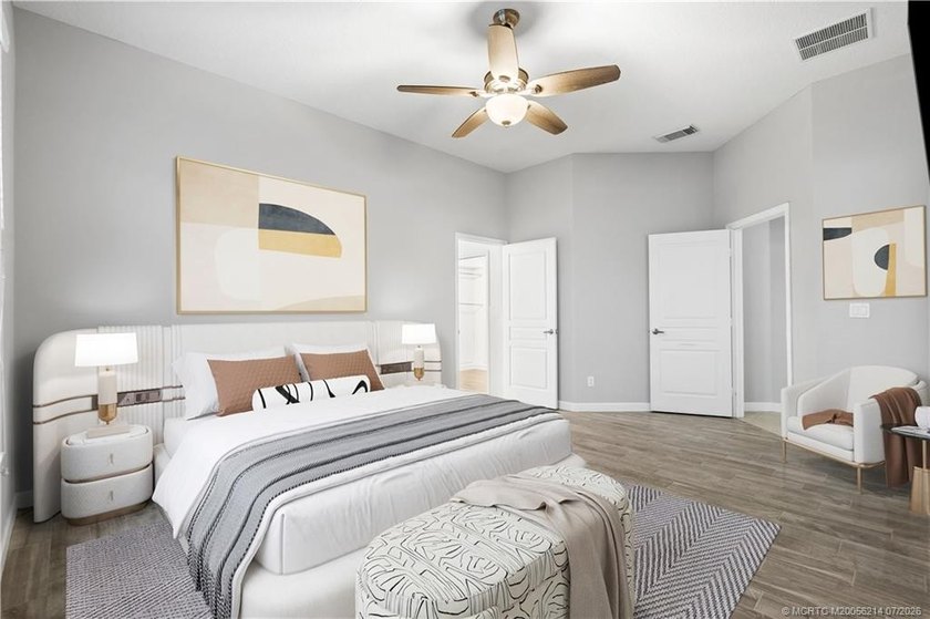 Perfectly positioned on a fenced corner lot in desirable Bedford - photo 17
