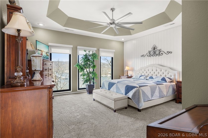 Discover this immaculate 2nd-tier ranch in Linn Creek, boasting - photo 26