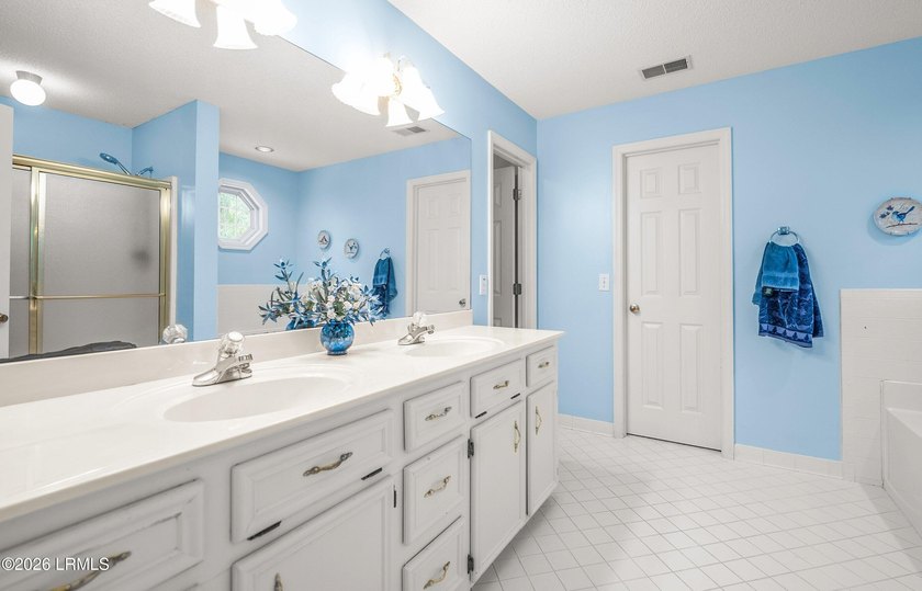 85 Walling Grove Drive, is a beautifully maintained 3-bed - photo 12