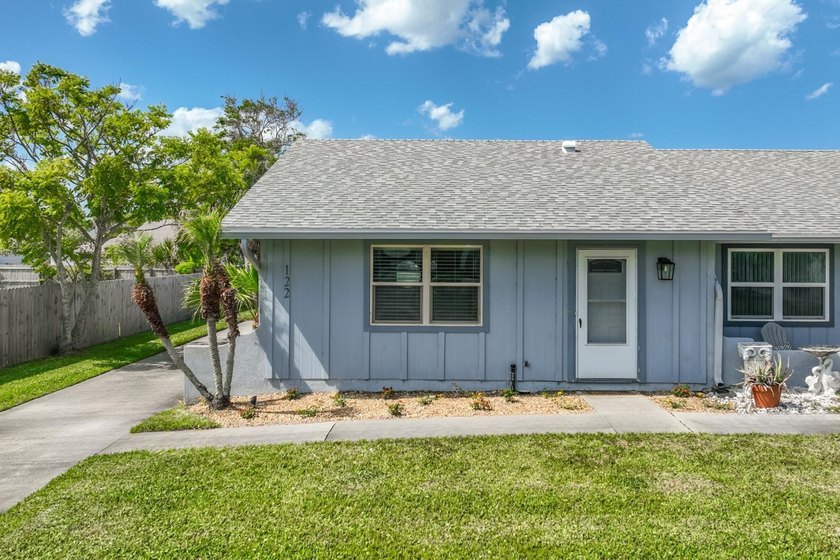 Enjoy easy beachside living in this well-maintained 2-bedroom, 1 - photo 3