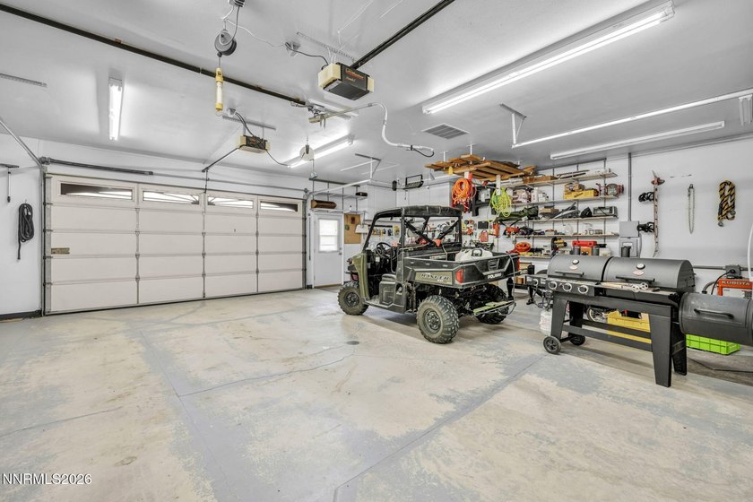 Escape to your own private high-desert retreat in the heart of - photo 25