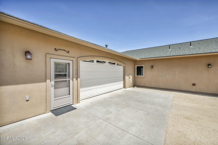 Escape to your own private high-desert retreat in the heart of - photo 33