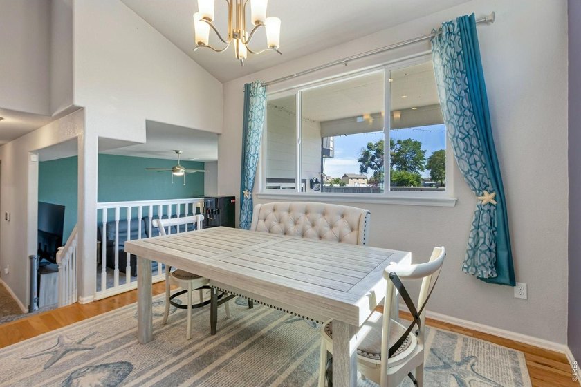 OPEN HOUSE SATURDAY 12pm - 2pme take a look, fall in love and - photo 8