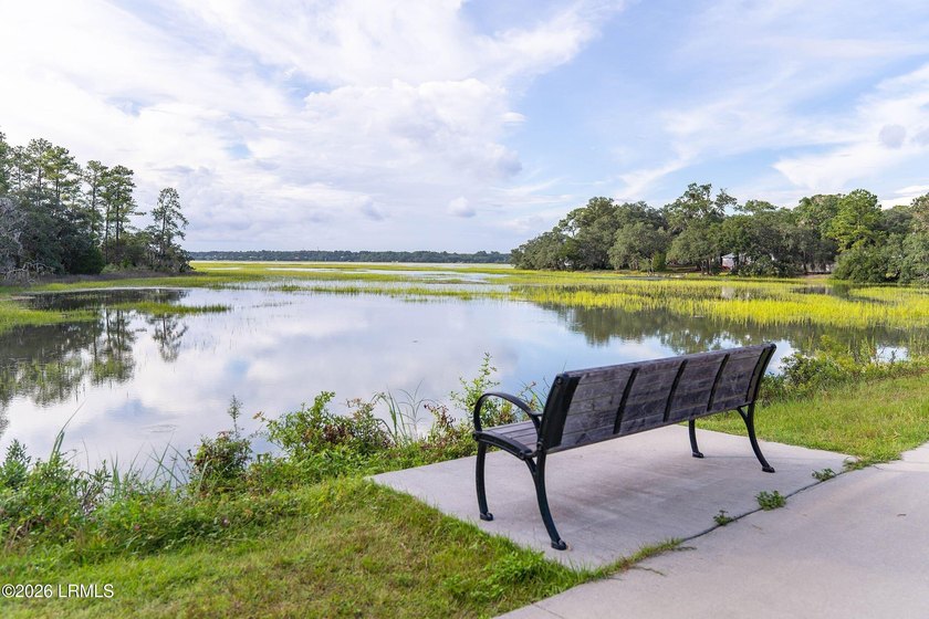 Welcome to this inviting 3-bedroom, 2.5-bath home nestled in the - photo 55