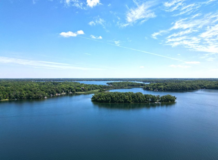 Enjoy lakeside living on the beautiful shores of Lake Sylvia - photo 24