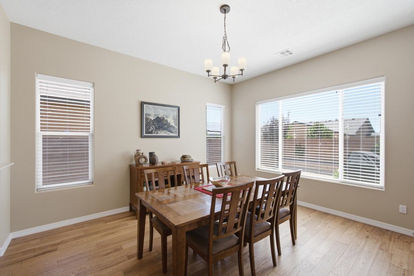 Beautifully maintained home in the highly desirable Jubilee - photo 17