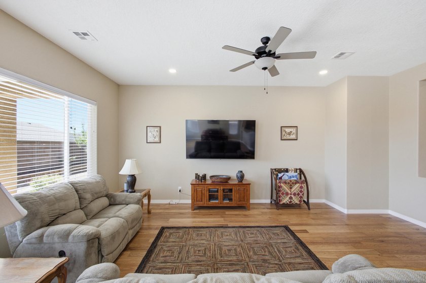 Beautifully maintained home in the highly desirable Jubilee - photo 20