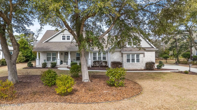 This is the custom home you have been searching for in the - photo 9