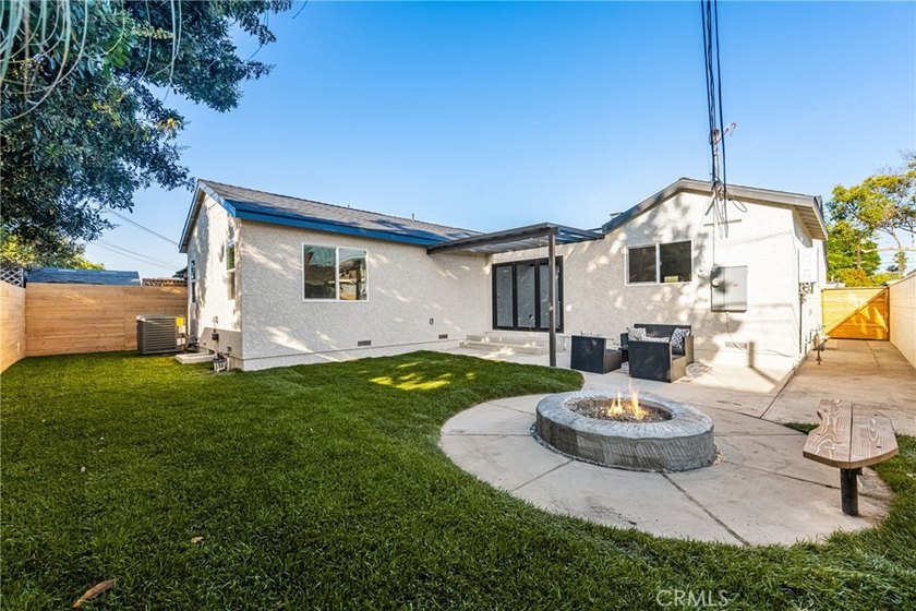 Welcome to 3635 Conquista. This home has been remodeled with - photo 32
