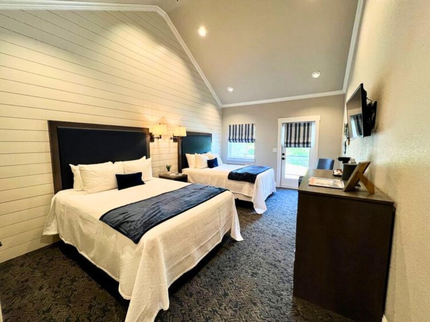 White Bluff Resort is a premier gated community spanning more - photo 8