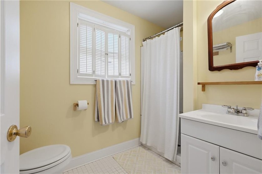 Plain and Simple...this is THE PERFECT COTTAGE in an IDEAL BEACH - photo 16