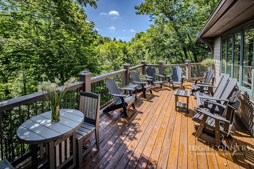 Affectionately known as *Mont Maison* this stunning contemporary - photo 8