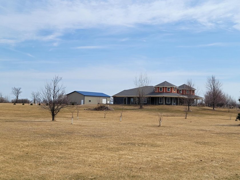 Here is your incredible custom built country home on 10 acres - photo 15