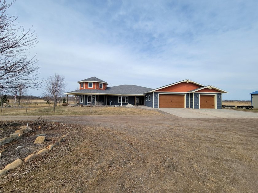 Here is your incredible custom built country home on 10 acres - photo 16