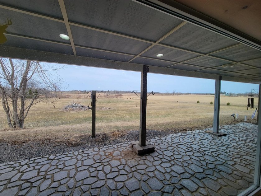 Here is your incredible custom built country home on 10 acres - photo 34