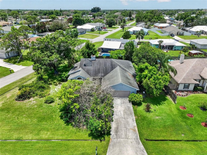CASH ONLY OPPORTUNITY! Amazing chance to reimagine this - photo 4