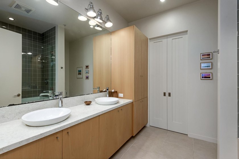 Rare luxury condo in the sought-after Sevilla Development - photo 6