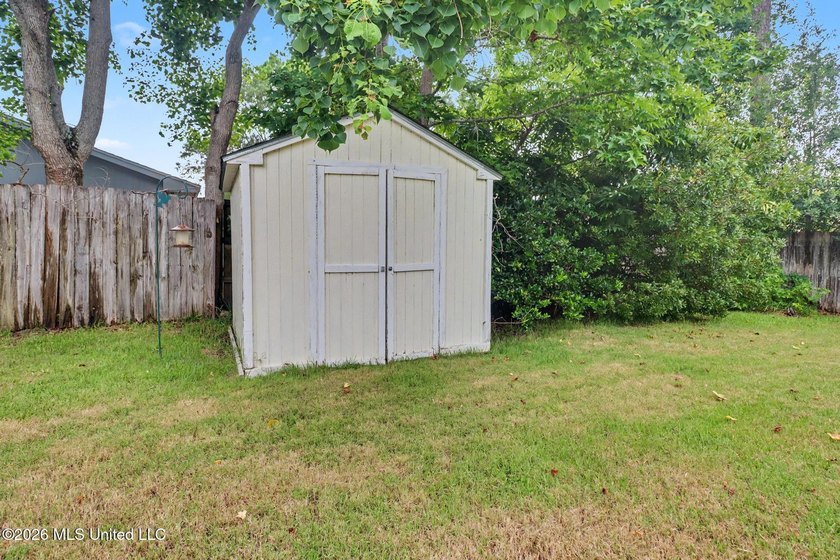 CHARMING HOME IN BILOXI! Only minutes from the beach, this home - photo 21