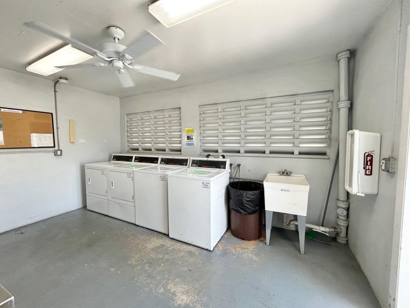 Ashley Villas is a pet friendly 55+ community. Pets allowed up - photo 22
