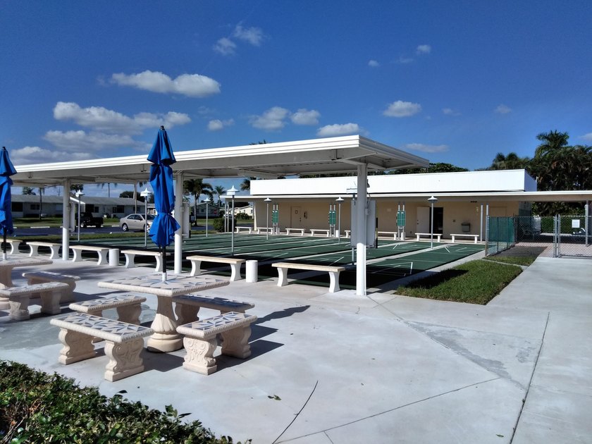 Ashley Villas is a pet friendly 55+ community. Pets allowed up - photo 27