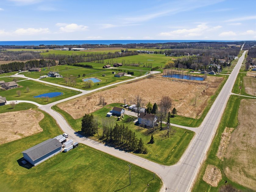 Build your dream home on this beautiful country lot just south - photo 7