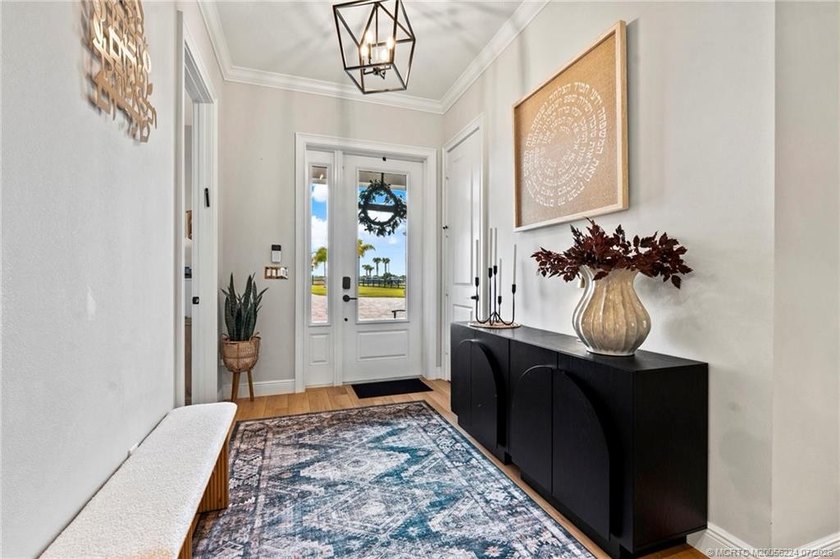 Experience the rare opportunity to enjoy luxury farmhouse living - photo 11
