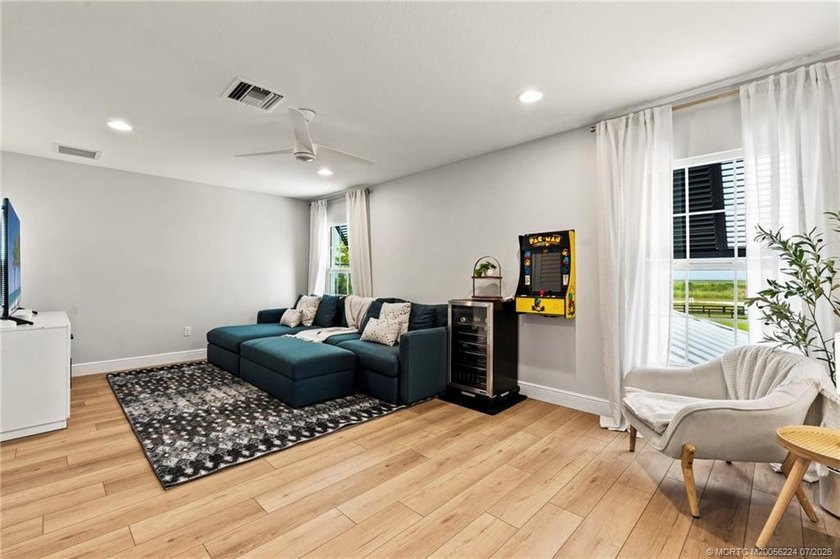 Experience the rare opportunity to enjoy luxury farmhouse living - photo 39