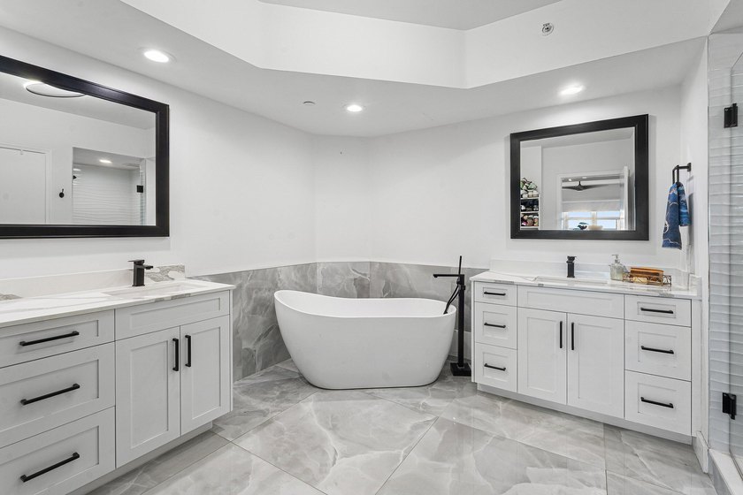 Beautifully upgraded 2 BR + den, 2 remodeled BA overlooking the - photo 16