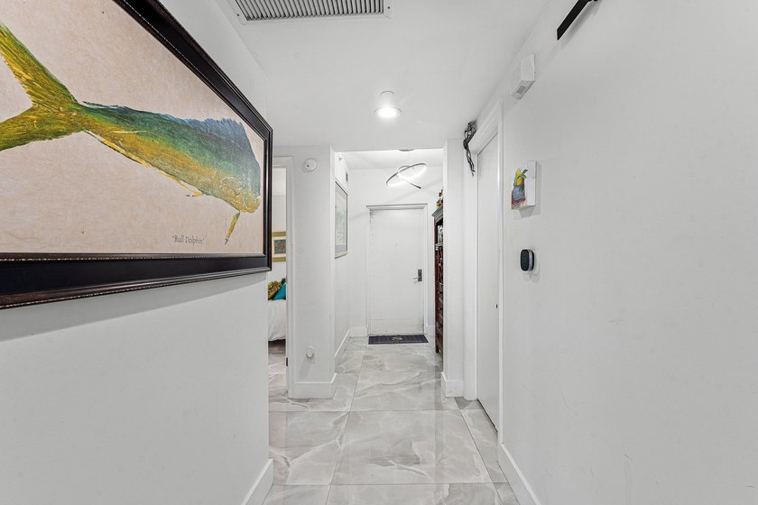 Beautifully upgraded 2 BR + den, 2 remodeled BA overlooking the - photo 21