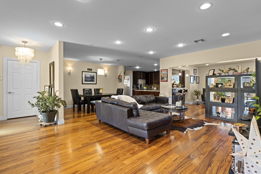 Spacious 4-Bedroom, 4 Full Bath Home Offering 2,781 sq/ft Of - photo 19