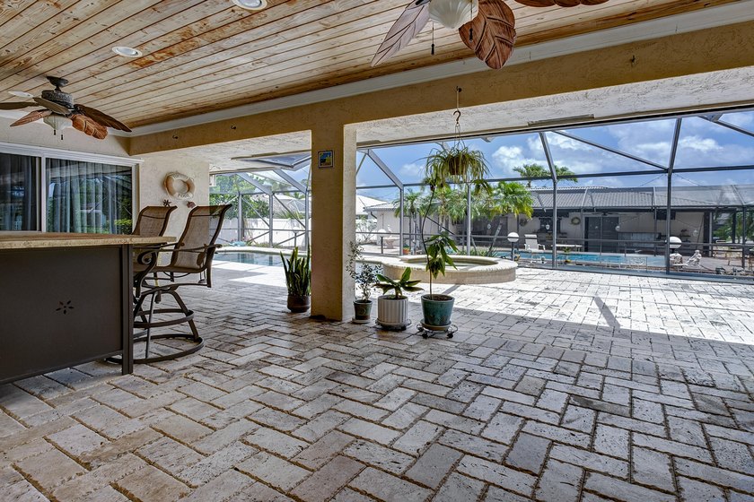 Spacious 4-Bedroom, 4 Full Bath Home Offering 2,781 sq/ft Of - photo 27