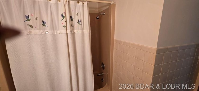Great Location in the heart of Laurie with this 2 bedroom 2 bath - photo 18