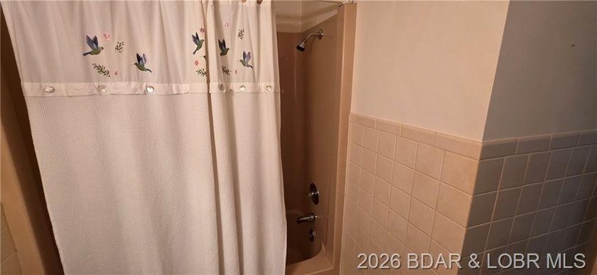 Great Location in the heart of Laurie with this 2 bedroom 2 bath - photo 19