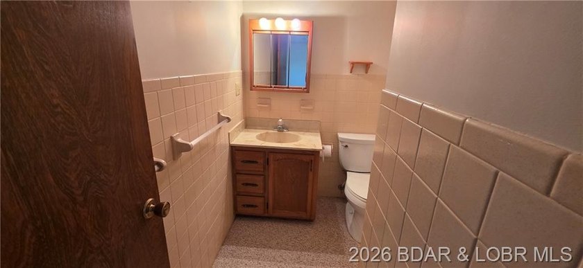 Great Location in the heart of Laurie with this 2 bedroom 2 bath - photo 20