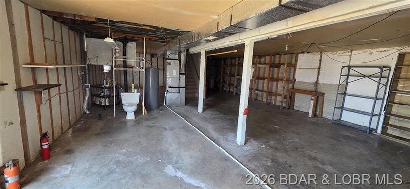 Great Location in the heart of Laurie with this 2 bedroom 2 bath - photo 32