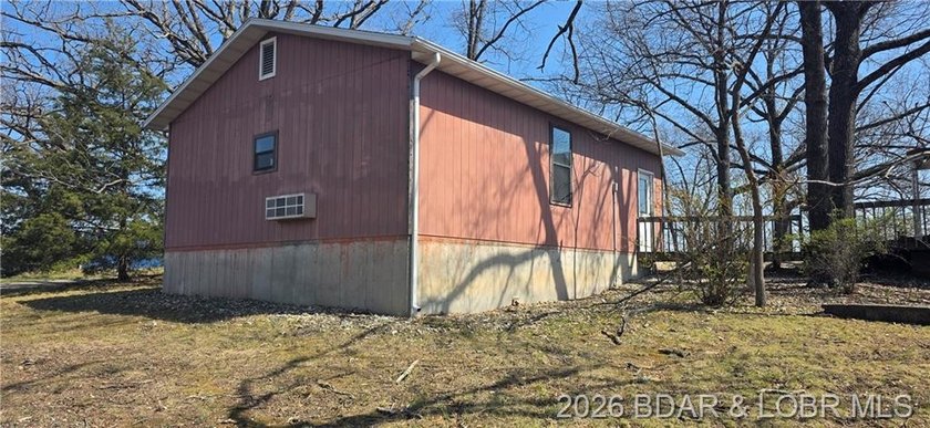 Great Location in the heart of Laurie with this 2 bedroom 2 bath - photo 36