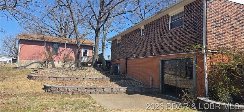Great Location in the heart of Laurie with this 2 bedroom 2 bath - photo 39