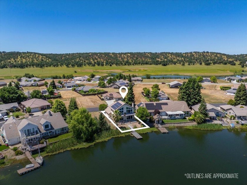 Where luxury meets the shoreline. This stunning custom-built - photo 6