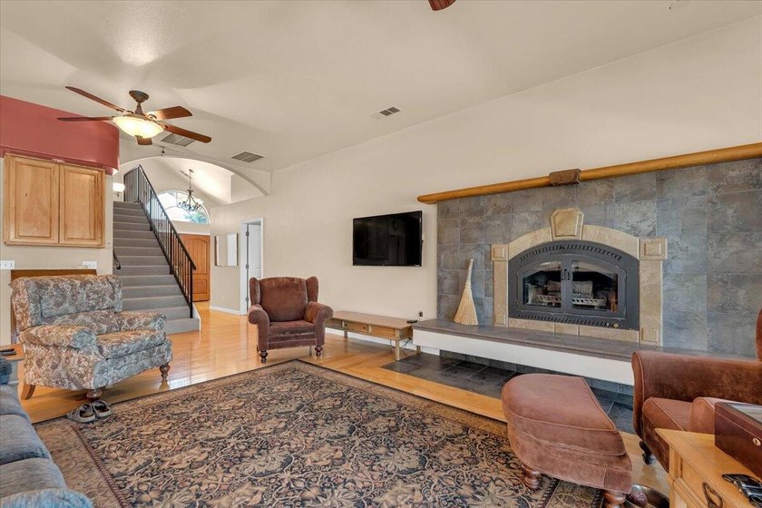 Where luxury meets the shoreline. This stunning custom-built - photo 10