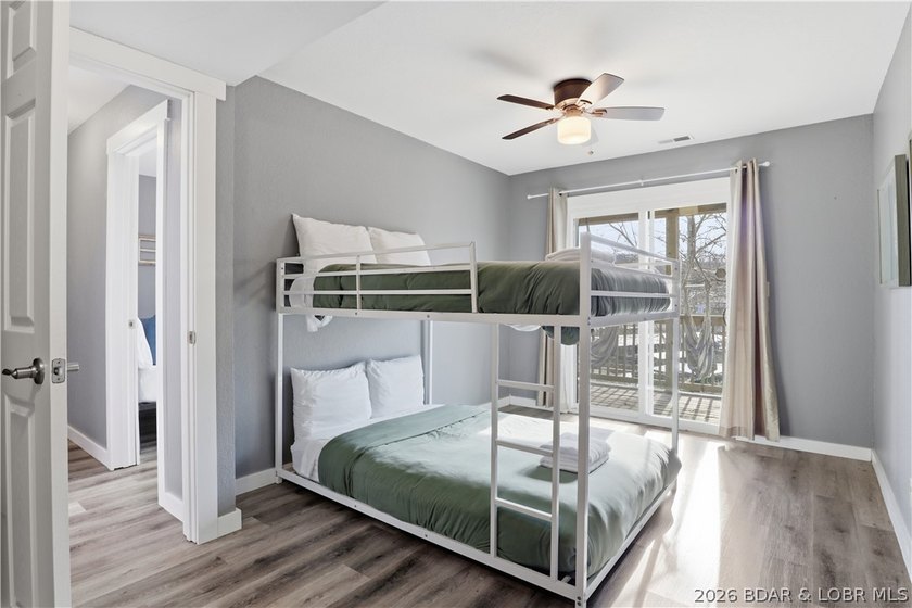 Welcome to your ideal Lake of the Ozarks retreat located in the - photo 17