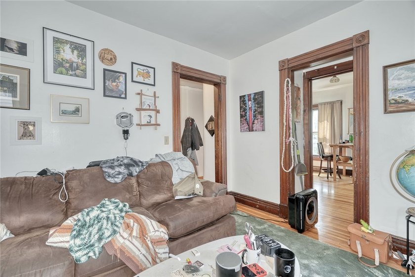 Welcome to 485 Meigs Street (14607)! This classic two-family - photo 28