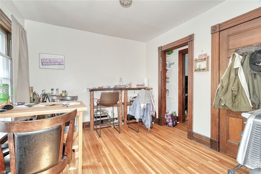Welcome to 485 Meigs Street (14607)! This classic two-family - photo 32