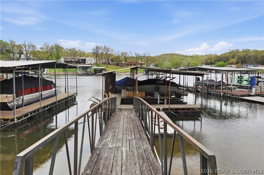 Welcome to your ideal Lake of the Ozarks retreat located in the - photo 37