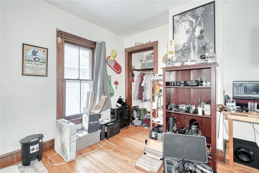 Welcome to 485 Meigs Street (14607)! This classic two-family - photo 37