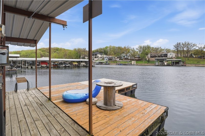Welcome to your ideal Lake of the Ozarks retreat located in the - photo 39