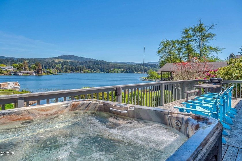 Lakefront living at its best. This fully furnished 2 bedroom, 2 - photo 16